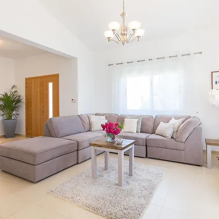 Villa Linda *
